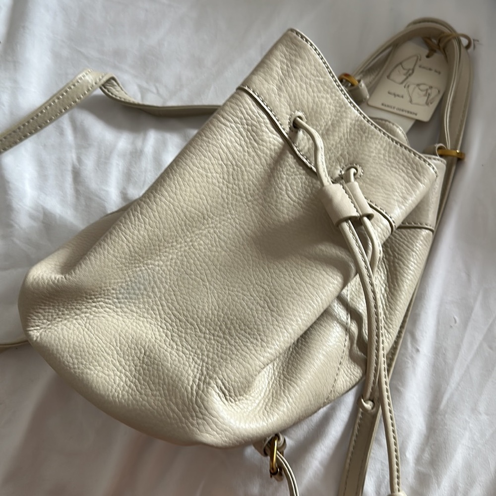 Rare HOBO Ramble Leather Drawstring Backpack - Picture 5 of 15